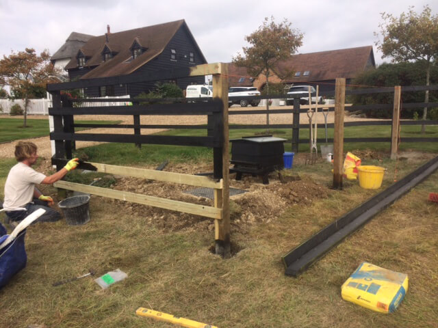 Soulbury Installing Fencing Around The STS Location