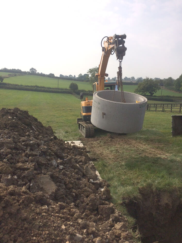 Soulbury Installation of Pre Cast Concrete Rings